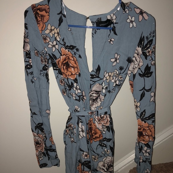 Mink Pink romantic play suit - Picture 3 of 7